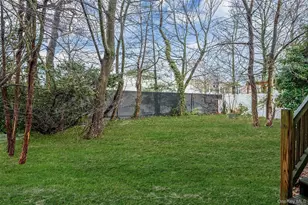 29 N Baldwin Pl, Massapequa, NY 11758 - Photo 27