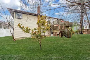 29 N Baldwin Pl, Massapequa, NY 11758 - Photo 33