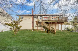 29 N Baldwin Pl, Massapequa, NY 11758 - Photo 35