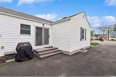 72 Conklin Avenue, Patchogue, NY 11772 - Photo 3