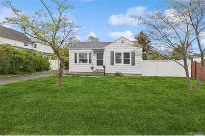 72 Conklin Avenue, Patchogue, NY 11772 - Photo 1