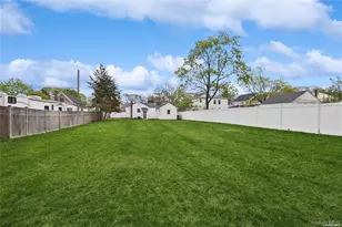 72 Conklin Ave, Patchogue, NY 11772 - Photo 7