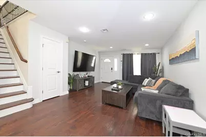 556 Park Avenue, West Hempstead, NY 11552 - Photo 5