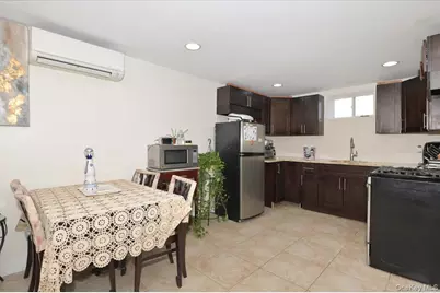 556 Park Avenue, West Hempstead, NY 11552 - Photo 23