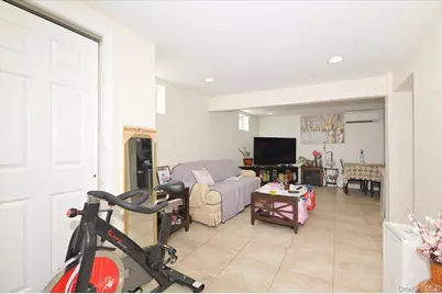 556 Park Avenue, West Hempstead, NY 11552 - Photo 21