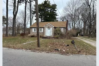 457 Nostrand Avenue, Central Islip, NY 11722 - Photo 3