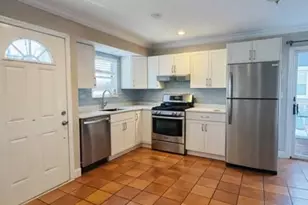 3 A Pequot Ave, Port Washington, NY 11050 - Photo 5