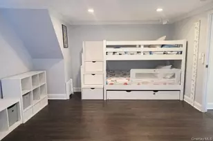 3 A Pequot Ave, Port Washington, NY 11050 - Photo 9