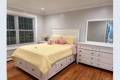 331 American Boulevard, Brentwood, NY 11717 - Photo 17