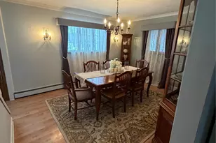 22 Jersey St, Deer Park, NY 11729 - Photo 9