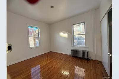 25-12 14th Place #1, Long Island City, NY 11102 - Photo 3
