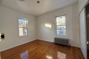 25-12 14th Pl, Long Island City, NY 11102 - Photo 3