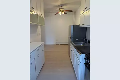 25-12 14th Place #1, Long Island City, NY 11102 - Photo 1