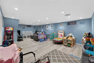 49-54 166th St, Fresh Meadows, NY 11365 - Photo 37