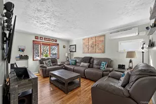 49-54 166th St, Fresh Meadows, NY 11365 - Photo 15