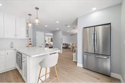 89 Ridge Lane, Levittown, NY 11756 - Photo 17