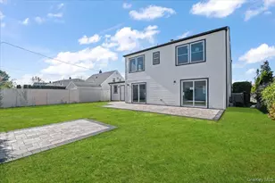 89 Ridge Ln, Levittown, NY 11756 - Photo 35