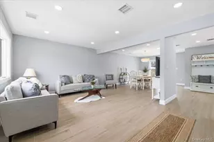 89 Ridge Ln, Levittown, NY 11756 - Photo 7