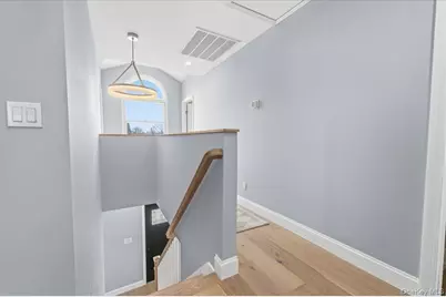 89 Ridge Lane, Levittown, NY 11756 - Photo 25