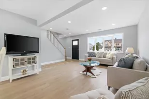 89 Ridge Ln, Levittown, NY 11756 - Photo 9