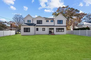 7 Otsego Pl, Jericho, NY 11753 - Photo 13