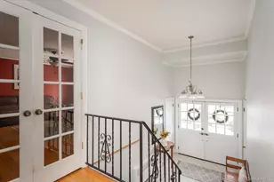 49 Laurel St, Northport, NY 11768 - Photo 3