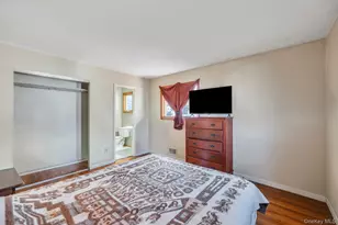 1456 Locust Ave, Bohemia, NY 11716 - Photo 23