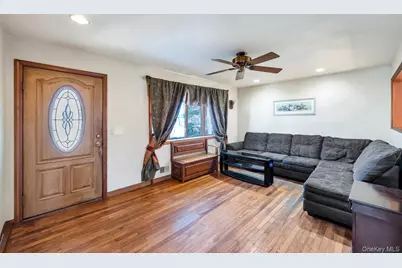 1456 Locust Avenue, Bohemia, NY 11716 - Photo 11