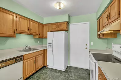 71 Revere Drive, Sayville, NY 11782 - Photo 19