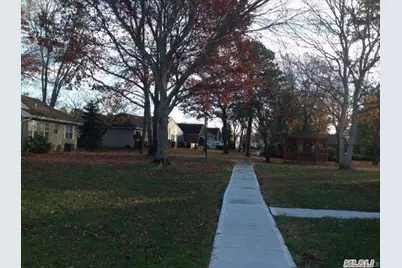 71 Revere Drive, Sayville, NY 11782 - Photo 11