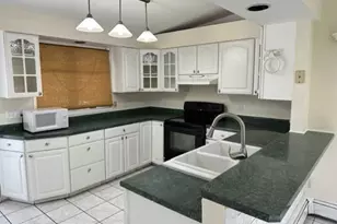 131 Spackenkill Rd, Poughkeepsie, NY 12603 - Photo 3