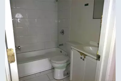 16739 147 Avenue, Springfield Gardens, NY 11434 - Photo 11