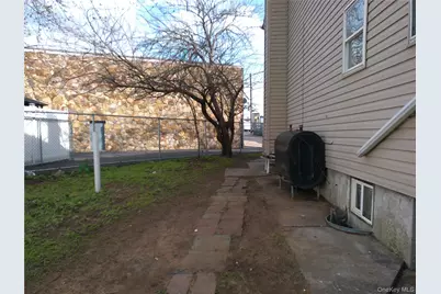 16739 147 Avenue, Springfield Gardens, NY 11434 - Photo 5