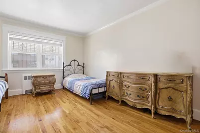 2530 Bronxwood Avenue, Bronx, NY 10469 - Photo 7