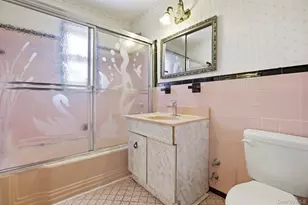 2530 Bronxwood Ave, Bronx, NY 10469 - Photo 11