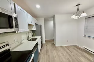 1203 Village Dr, Brewster, NY 10509 - Photo 5