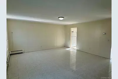 10 Chaucer Court, Middletown, NY 10941 - Photo 7