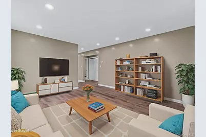 401 Dover Street, Westbury, NY 11590 - Photo 23