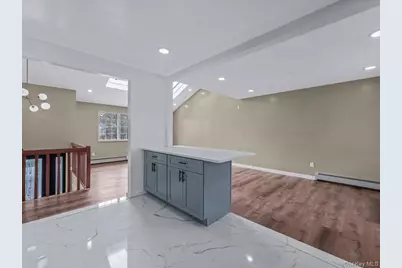 401 Dover Street, Westbury, NY 11590 - Photo 11