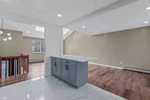 401 Dover St, Westbury, NY 11590 - Photo 11