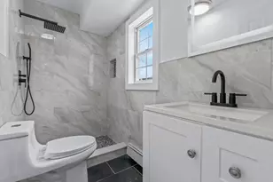 401 Dover St, Westbury, NY 11590 - Photo 15