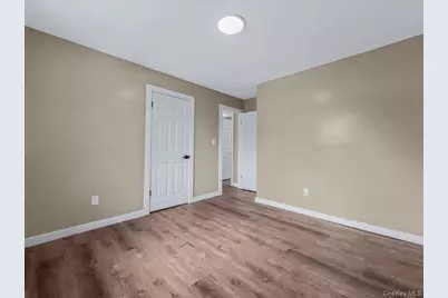 401 Dover Street, Westbury, NY 11590 - Photo 17