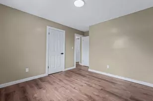 401 Dover St, Westbury, NY 11590 - Photo 17