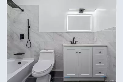 401 Dover Street, Westbury, NY 11590 - Photo 19