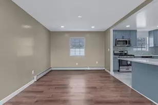 401 Dover St, Westbury, NY 11590 - Photo 7