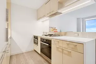 252 South St, New York, NY 10002 - Photo 7