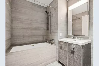 252 South St #68K, New York, NY 10002 - Photo 15