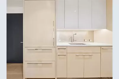 252 South St #68K, New York, NY 10002 - Photo 9