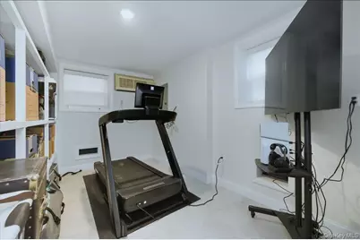 97 Wisconsin Street, Long Beach, NY 11561 - Photo 29