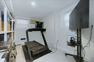 97 Wisconsin St, Long Beach, NY 11561 - Photo 29